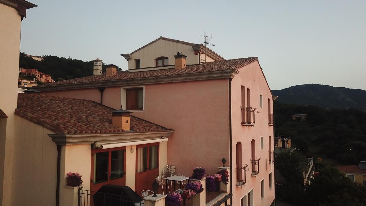 Hotel Marie Claire Lanusei Exterior foto